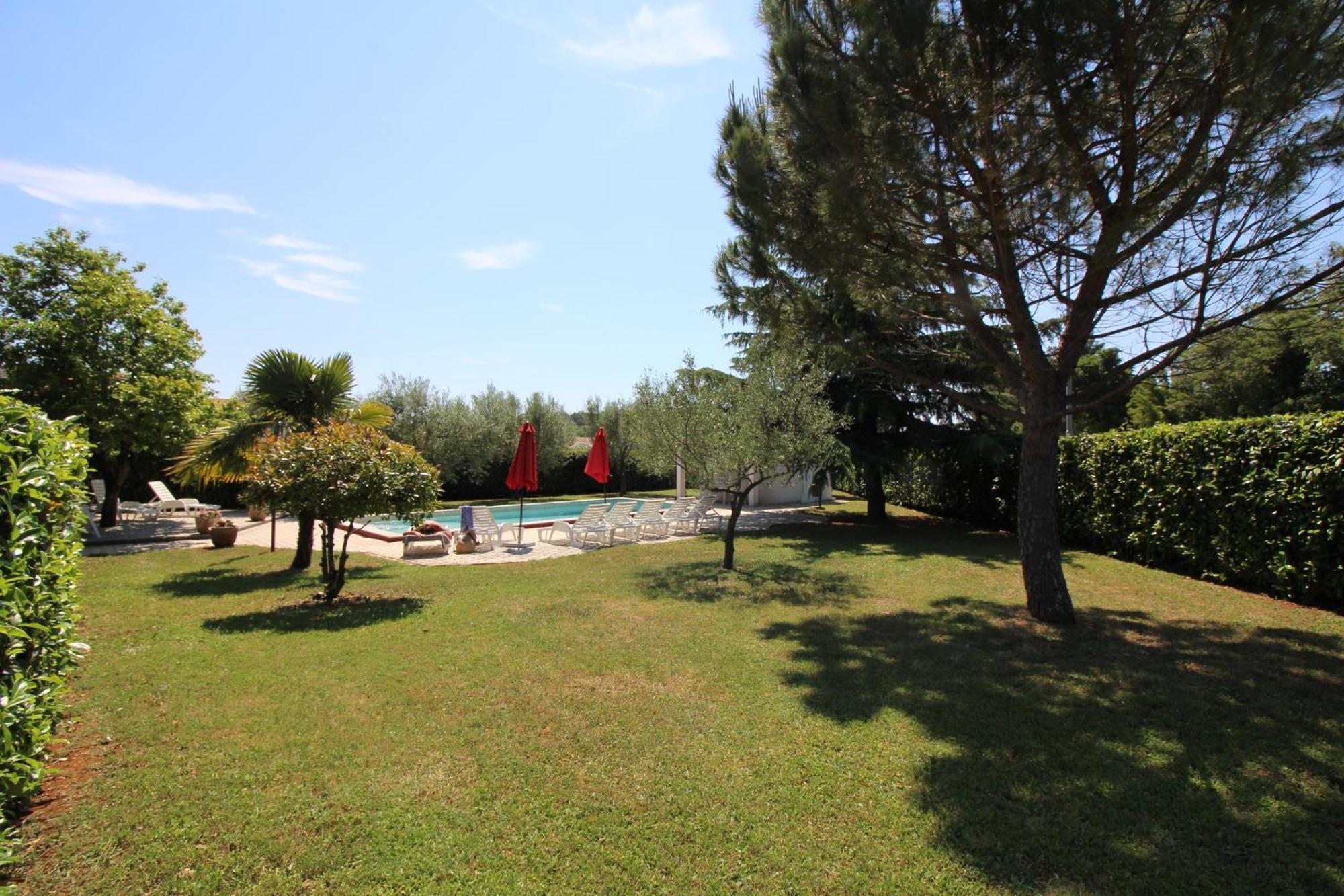 Apartment Lorena With Pool Porec